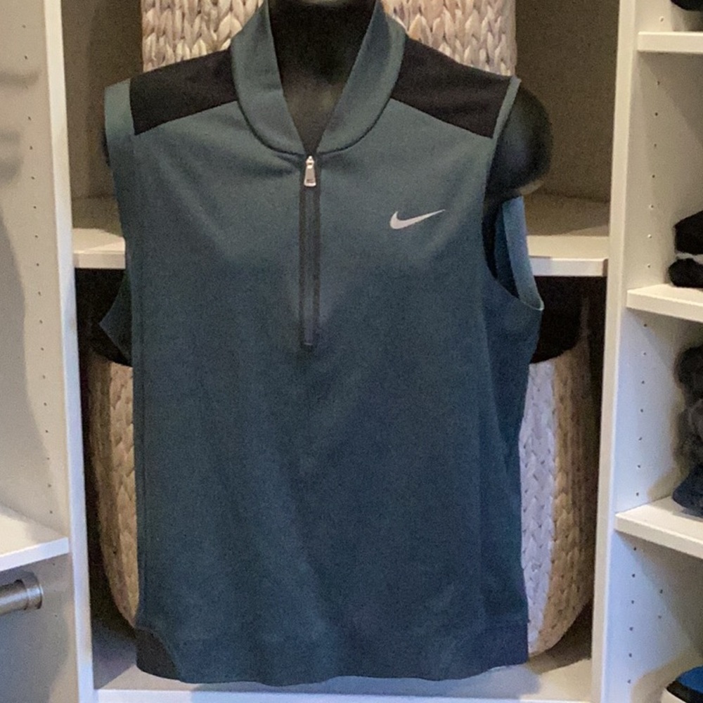 Slick looking Tiger Woods Collection golfing vest